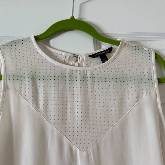 banana republic tank with perforated detail - Picture 2 of 3